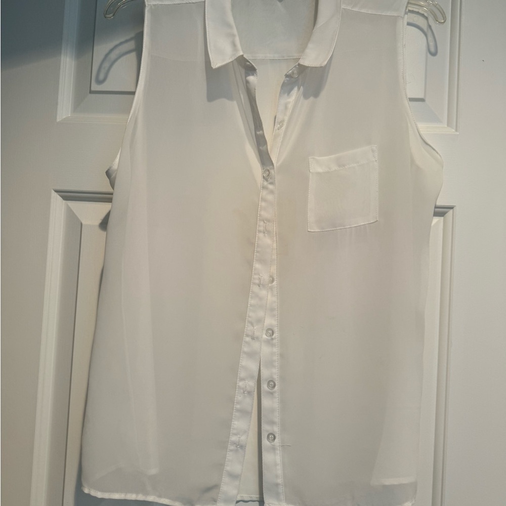 Cielo Ivory Sleeveless Blouse